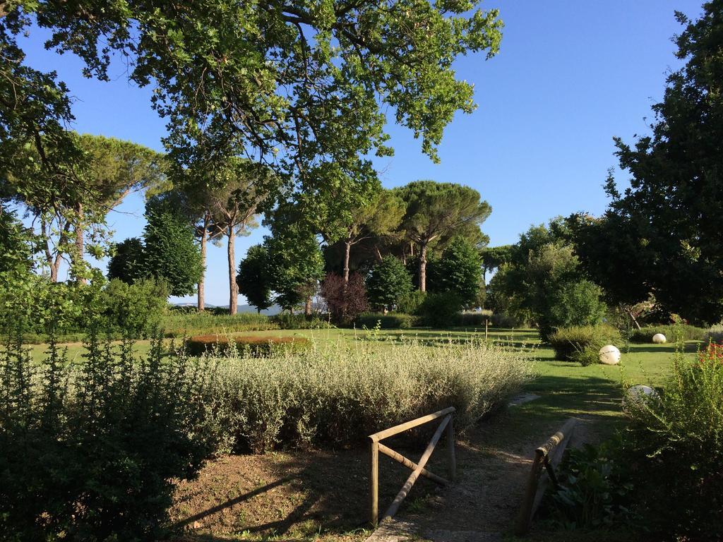 Villa Acquaviva Wine Resort 몬테메라노 외부 사진