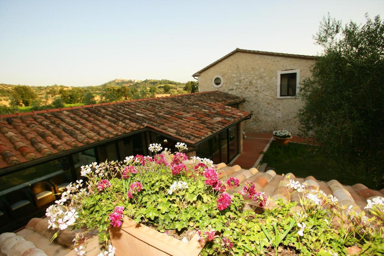 Villa Acquaviva Wine Resort 몬테메라노 외부 사진