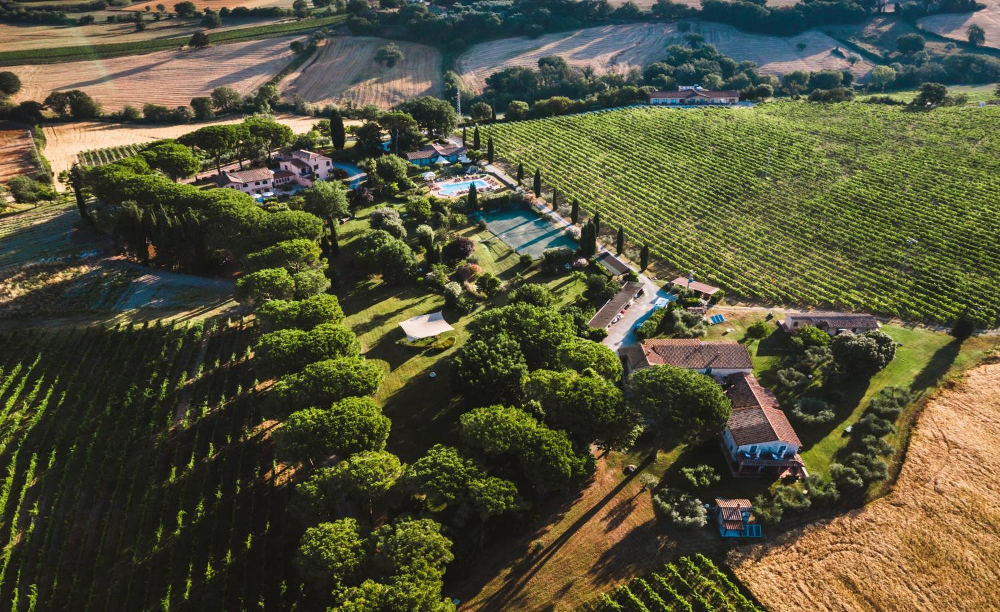 Villa Acquaviva Wine Resort 몬테메라노 외부 사진