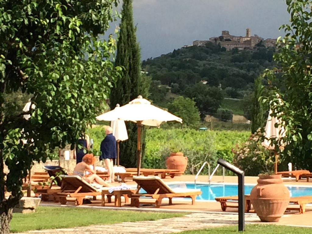 Villa Acquaviva Wine Resort 몬테메라노 외부 사진