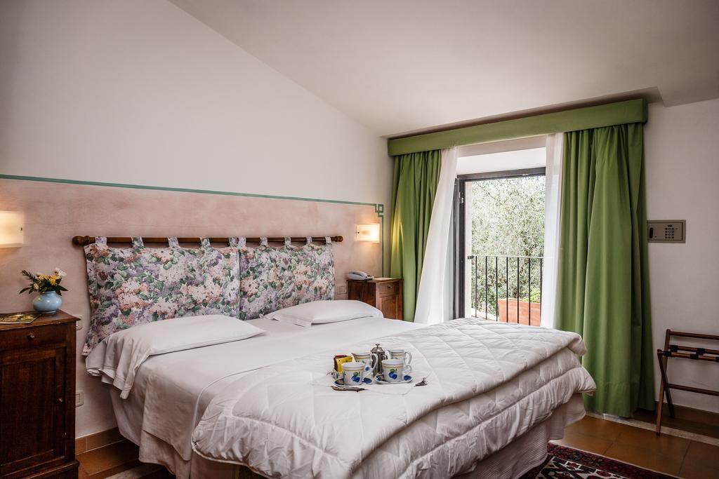 Villa Acquaviva Wine Resort 몬테메라노 외부 사진