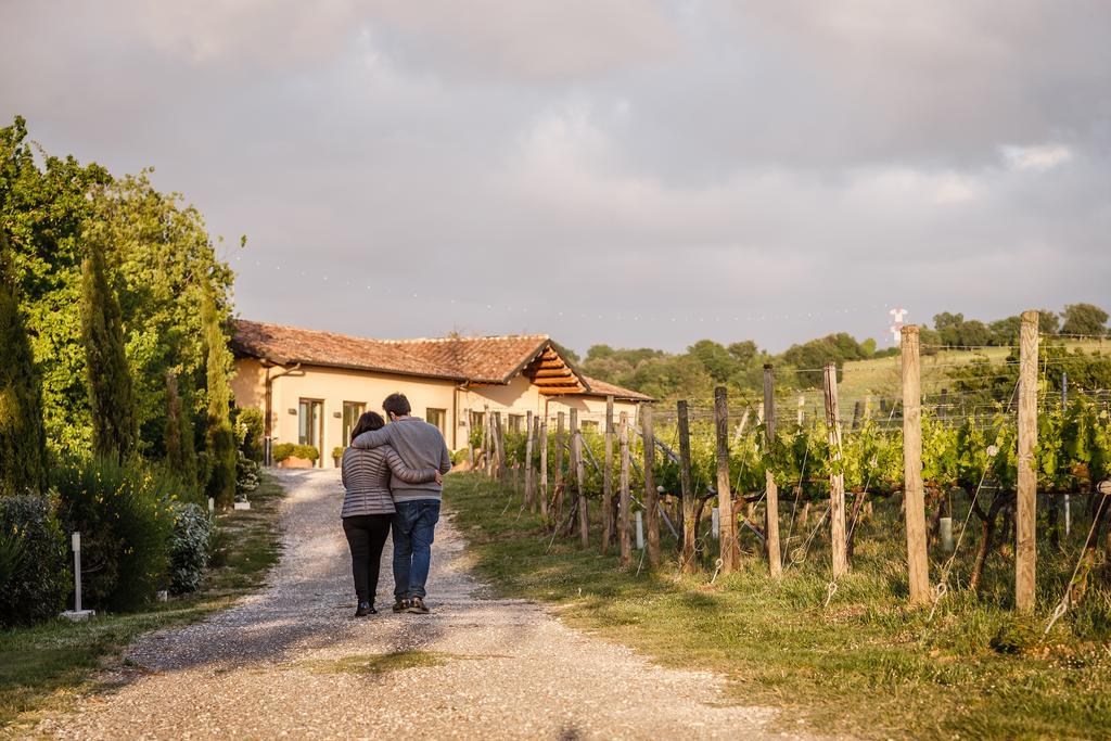 Villa Acquaviva Wine Resort 몬테메라노 외부 사진