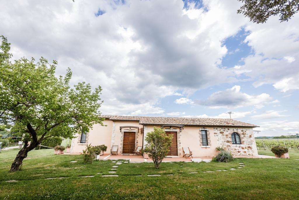 Villa Acquaviva Wine Resort 몬테메라노 외부 사진